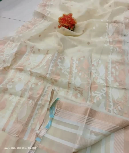 Semi Muslin Jamdani Saree with blouse piece
