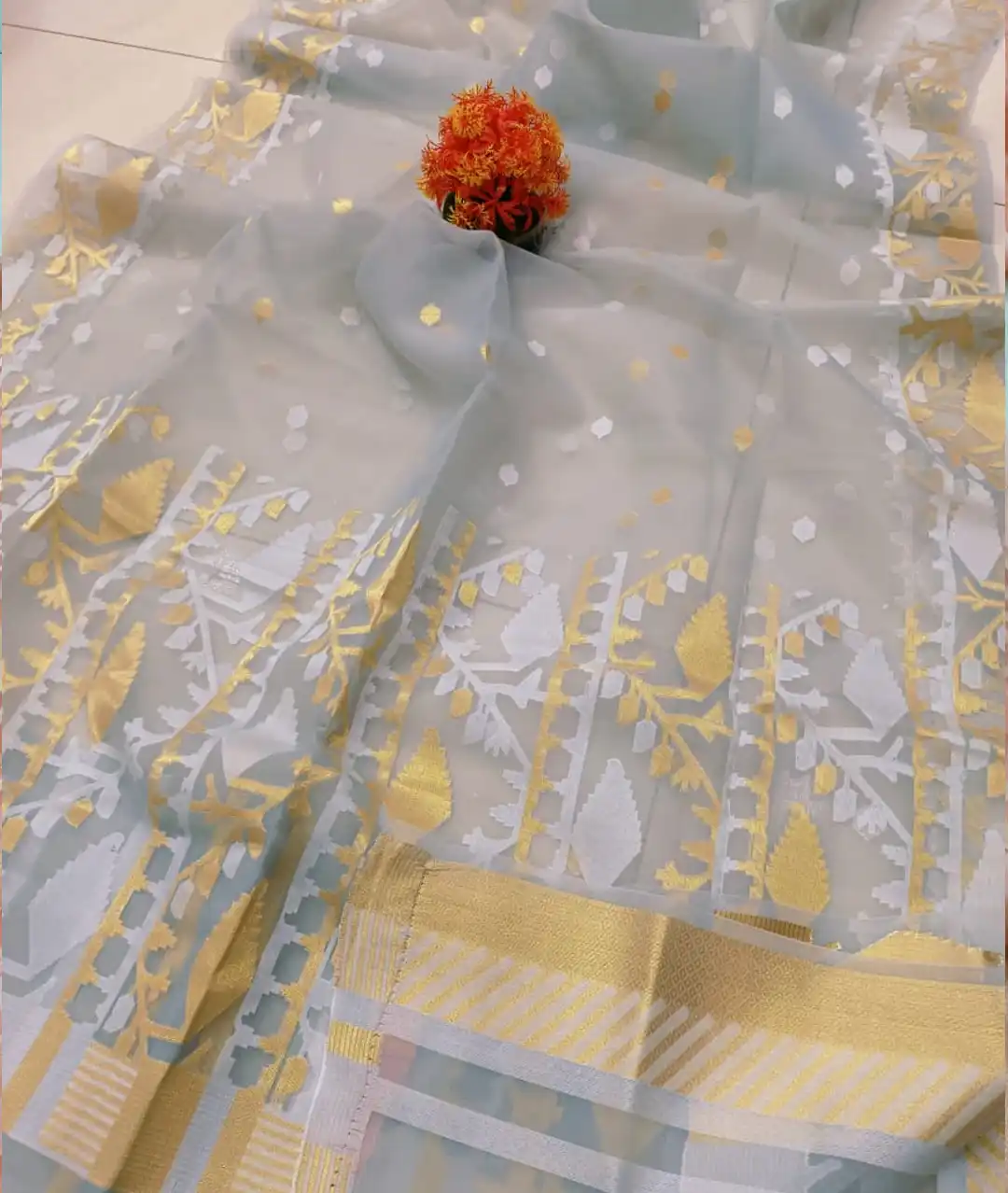 Semi Muslin Jamdani Saree with blouse piece